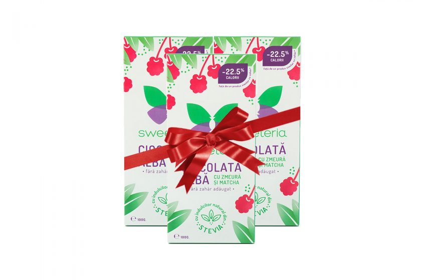 Ciocolata alba cu zmeura si matcha 2+1