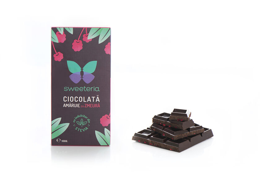 Ciocolata amaruie cu zmeura, cu indulcitor natural