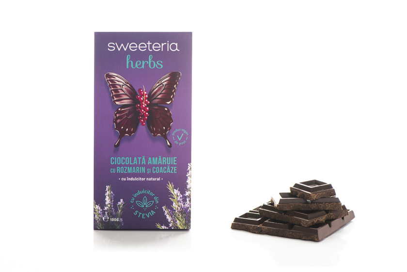 Ciocolata amaruie cu rozmarin si coacaze - cu indulcitor natural